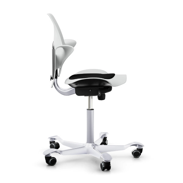 hag capisco puls 8010 white saddle chair in stock2
