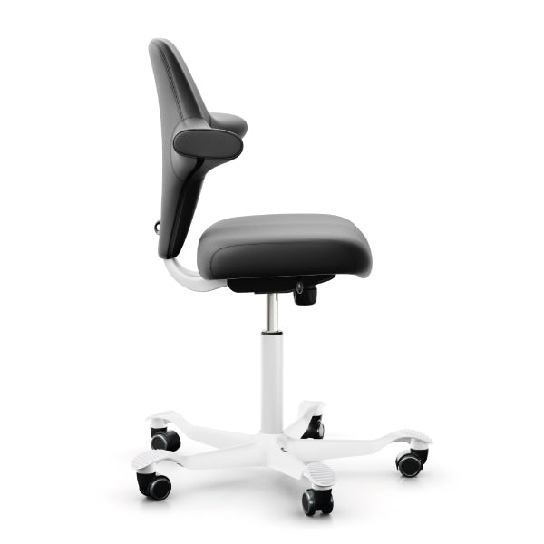 hag-capisco-8126-saddle-chair-leather5